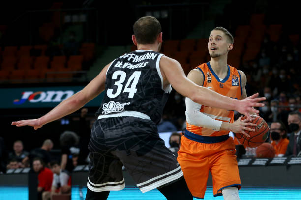 卓越的年轻 卓越的年轻